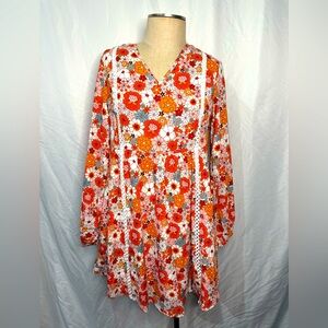 NWT Floral Boho‎ V-Neck Dress Size Small